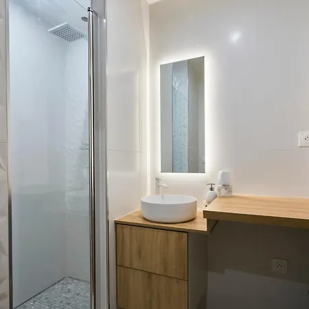 Apartament T2 Chic Et Contemporain Au Rdc - Proche De Lille